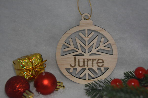 Houten kerstbal met naam - ijsster- type A - Afbeelding 4