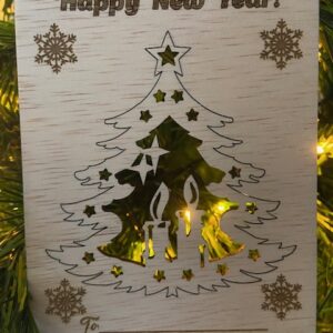 Houten kerstkaart met uitneembare kerstbal ‘kerstboom 1’